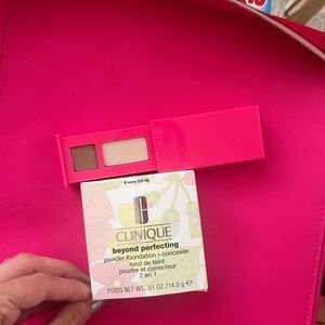 Clinique Beyond Perfecting Powder 6 Ivory & Eyeshadow palette 🎨